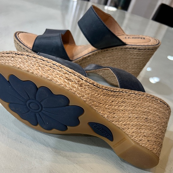 Like New! Born wedge sandals. Size 10 - Picture 2 of 7